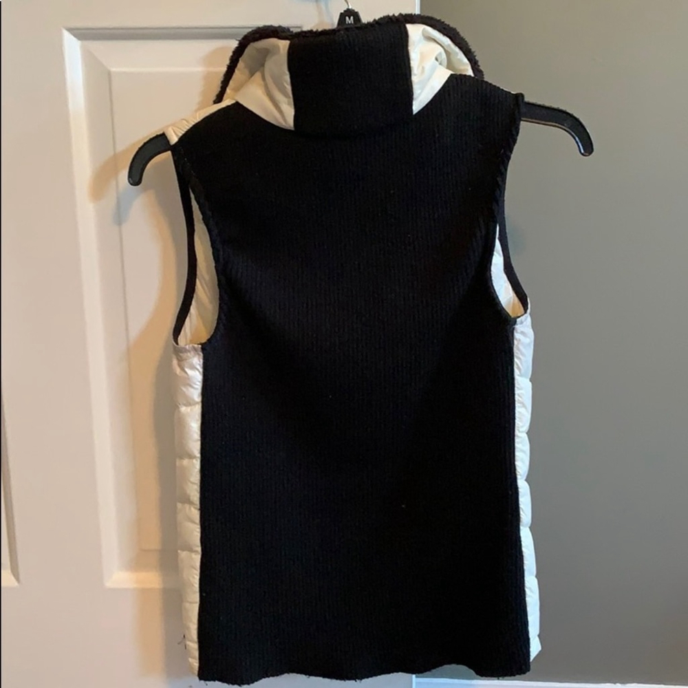 Calvin Klein performance vest - Picture 4 of 4